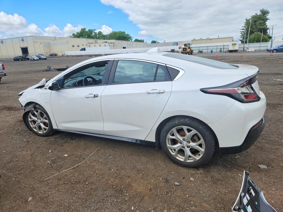 1G1RD6S58HU100657