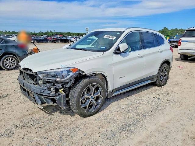 2018 BMW X1 — VIN WBXHU7C30J5H43483