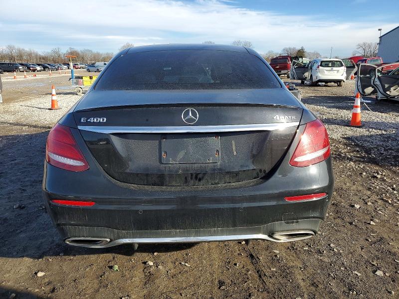 WDDZF6GBXJA427221