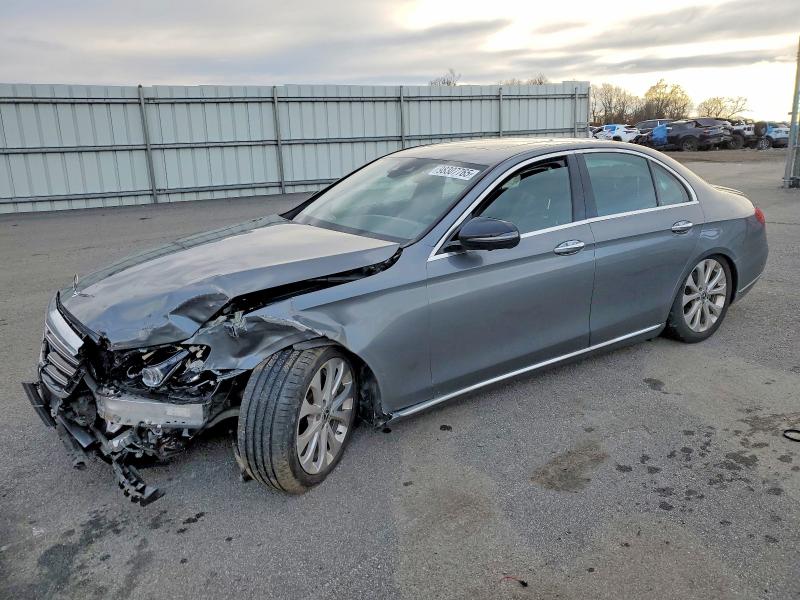 2017 MERCEDES-BENZ E — VIN WDDZF4KB3HA262604