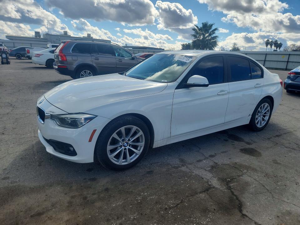 2018 BMW 320 — VIN WBA8A9C58JAD27883