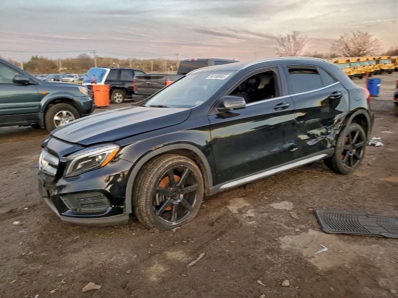 2015 MERCEDES-BENZ GLA — VIN WDCTG4GB2FJ097044