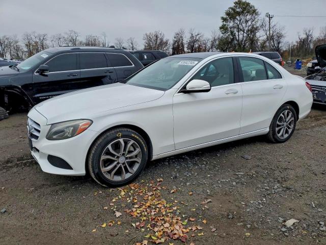 2015 MERCEDES-BENZ C — VIN 55SWF4KB1FU067505
