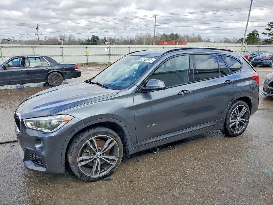 2017 BMW X1 — VIN WBXHT3C32H5F80132