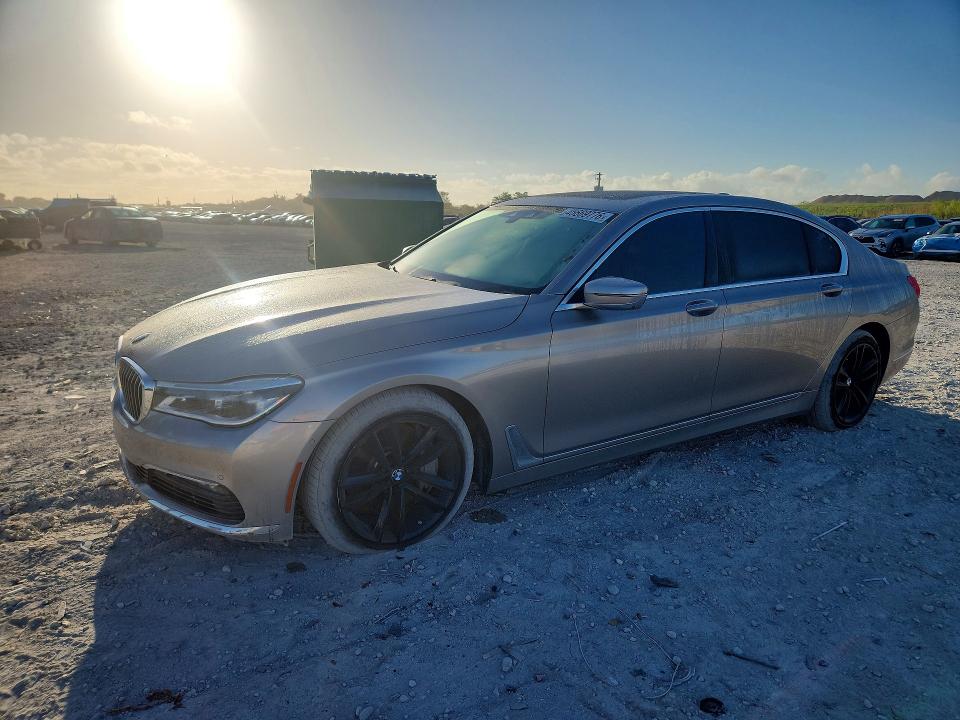 2018 BMW 750 — VIN WBA7F0C5XJGM23422