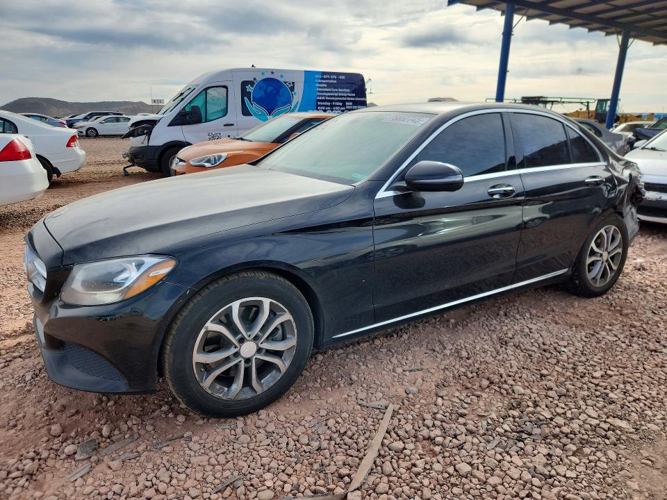 2016 MERCEDES-BENZ C 300 — VIN 55SWF4JB8GU161948