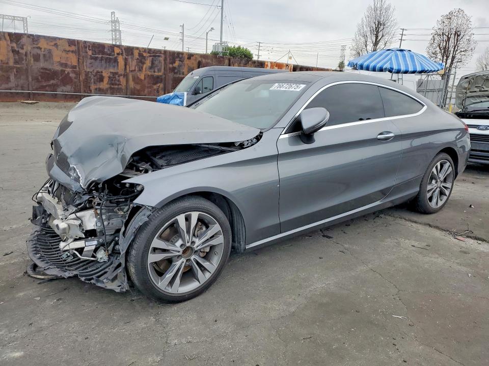 2017 MERCEDES-BENZ C 300 — VIN WDDWJ4JB5HF461014