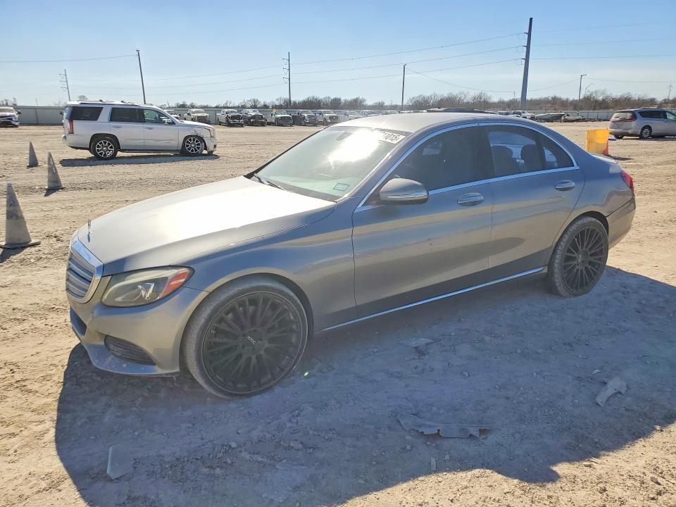 2015 MERCEDES-BENZ C — VIN 55SWF4JB3FU079785