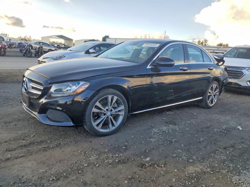 2016 MERCEDES-BENZ C 300 — VIN 55SWF4JB2GU151626