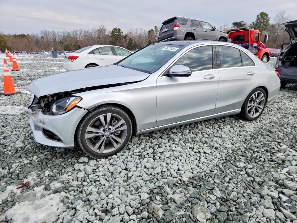 2017 MERCEDES-BENZ C 300 — VIN 55SWF4JB1HU192251