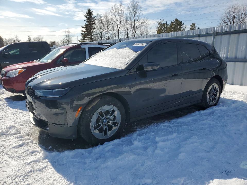 2023 BMW IX — VIN WB523CF07PCL83092