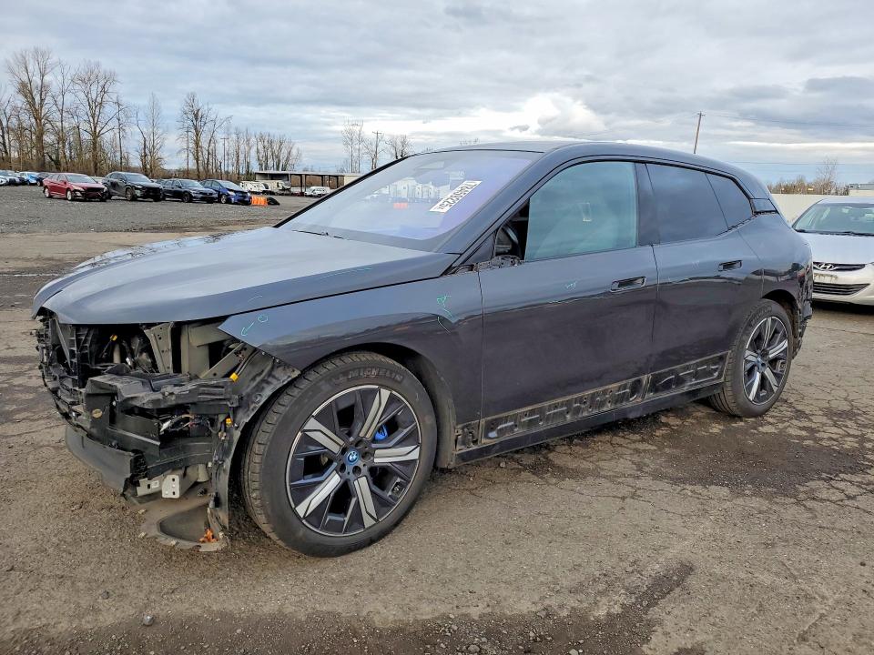 2022 BMW IX — VIN WB523CF00NCJ79988