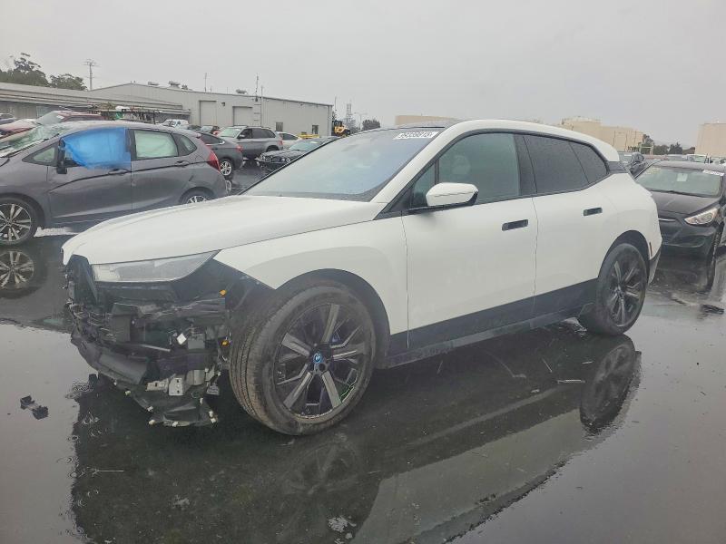2025 BMW IX — VIN WB523CF05SCT39228