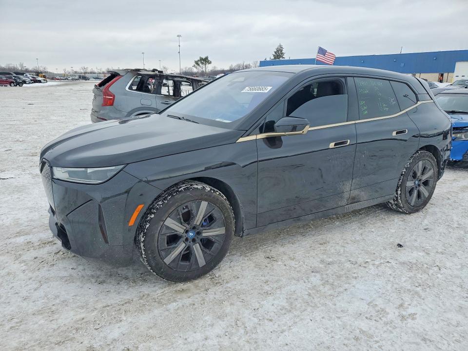 2024 BMW IX — VIN WB523CF08RCR16702
