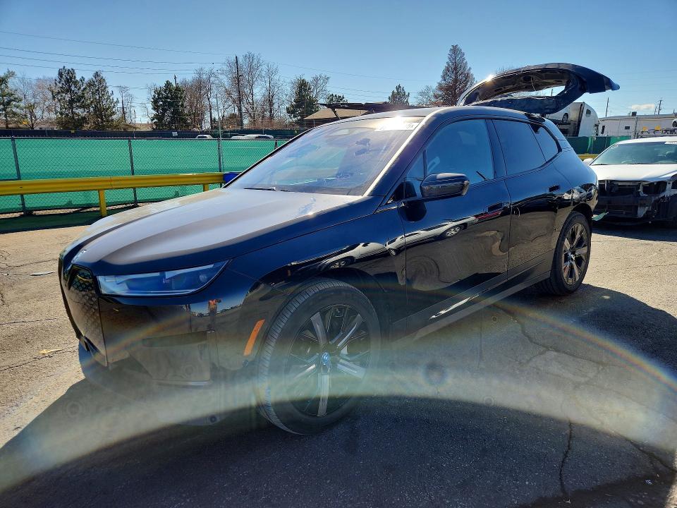 2024 BMW IX — VIN WB523CF03RCR28188