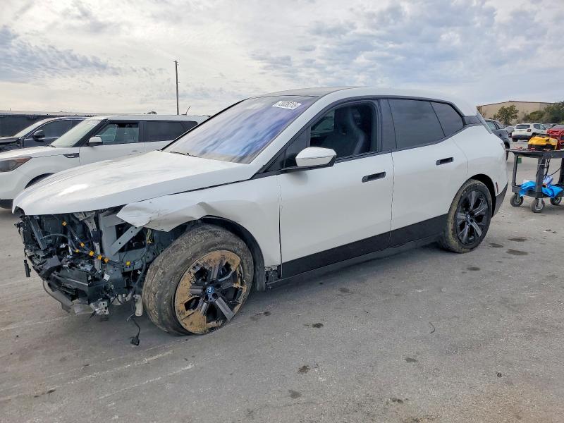 2025 BMW IX — VIN WB523CF01SCT18778