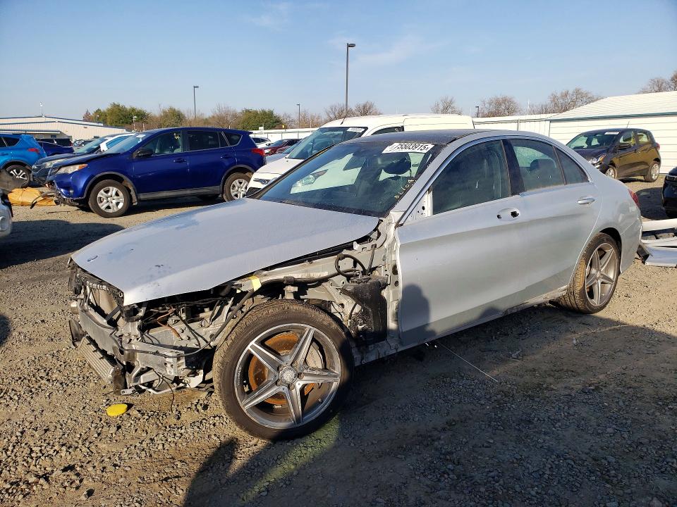 2015 MERCEDES-BENZ C 300 4MAT — VIN 55SWF4KB0FU029490