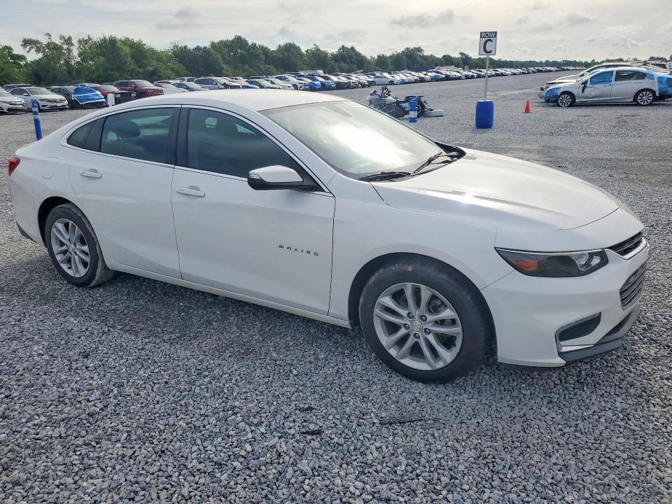 1G1ZD5ST6JF238197