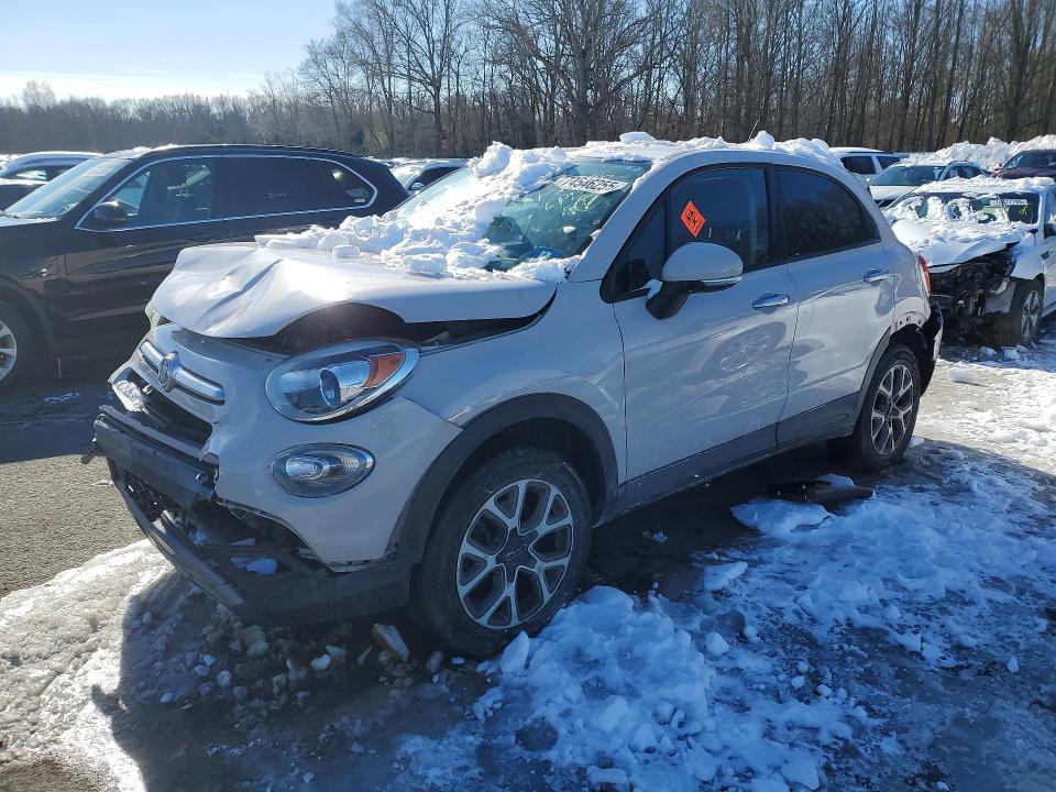 2016 FIAT 500X — VIN ZFBCFYCT1GP341363