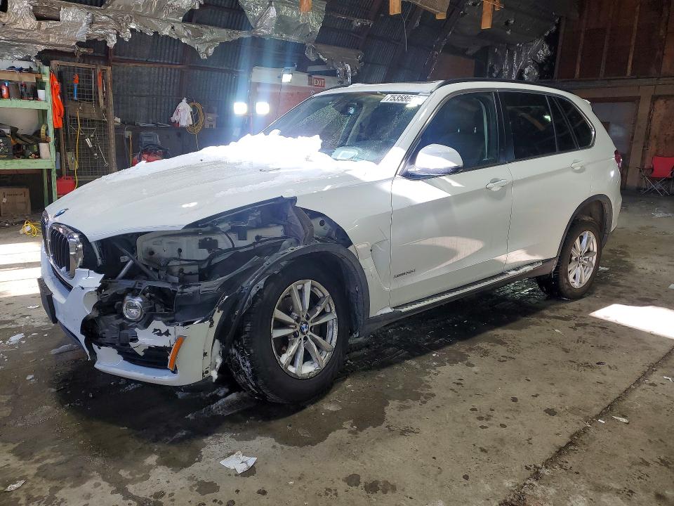 2015 BMW X5 XDRIVE3 — VIN 5UXKR0C52F0P02026