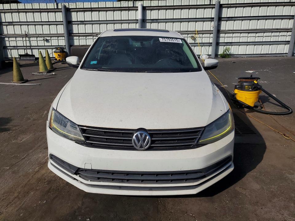 3VWDB7AJ4HM217830