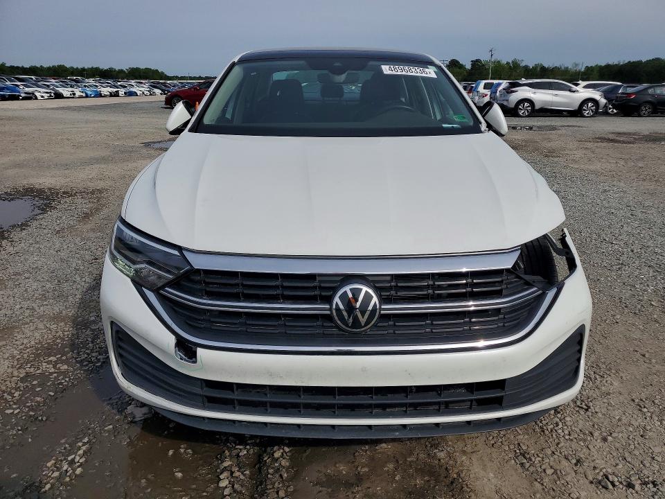 3VW7M7BU6PM054192