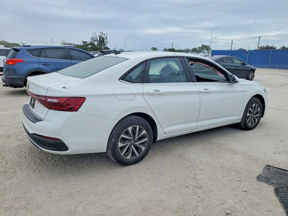 3VW5X7BU9SM102694