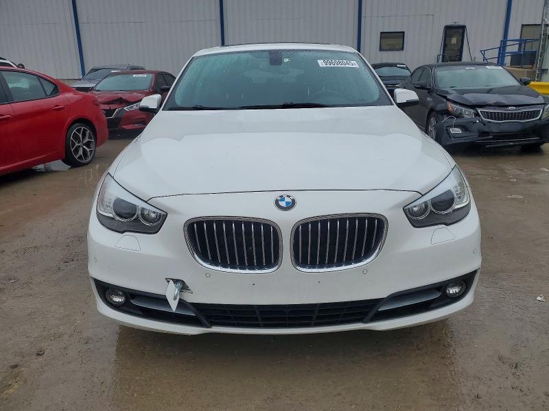WBA5M2C38HG811637
