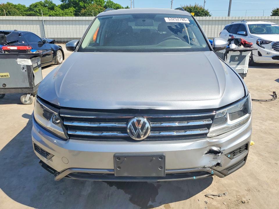 3VV1B7AX9MM029147