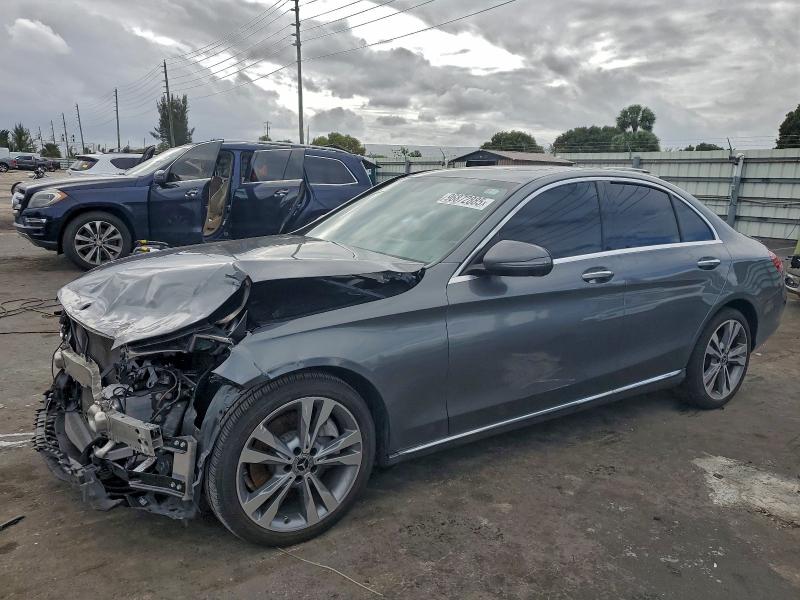 2019 MERCEDES-BENZ C 300 — VIN 55SWF8DB5KU300736
