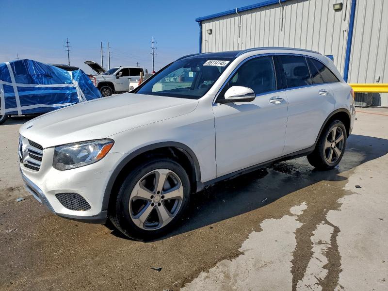 2017 MERCEDES-BENZ GLC 300 — VIN WDC0G4JB1HF143657