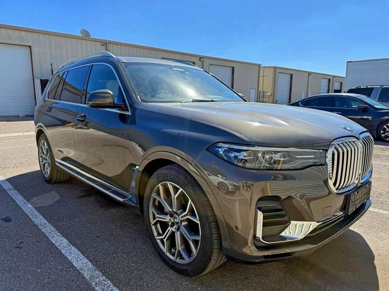 2022 BMW X7 XDRIVE4 — VIN 5UXCW2C07N9M52922
