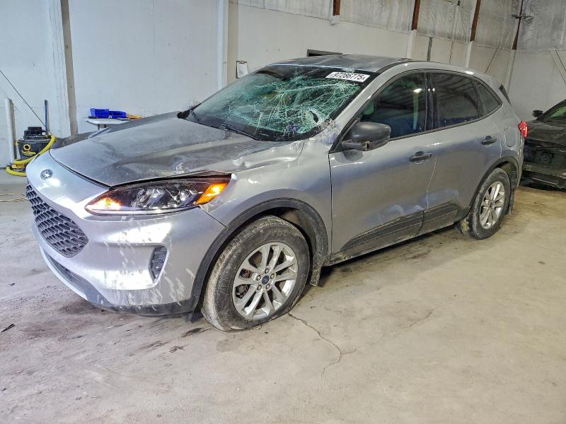 2022 FORD ESCAPE — VIN 1FMCU9F60NUB37100
