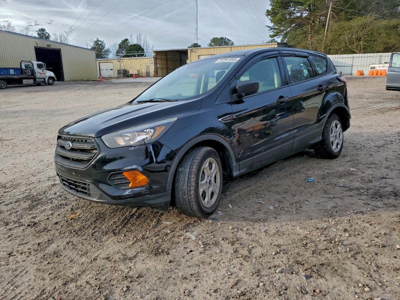 2018 FORD ESCAPE S — VIN 1FMCU0F7XJUB35563