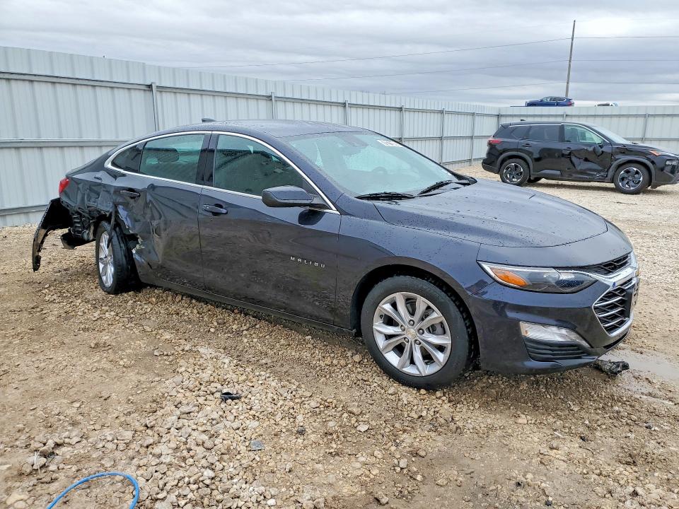 1G1ZD5ST2PF193235