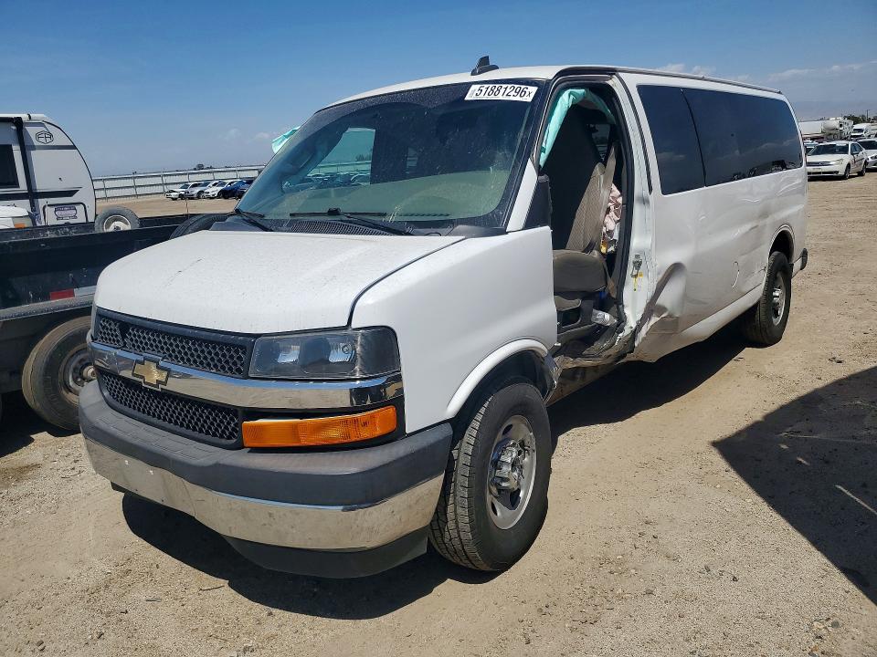 2017 CHEVROLET EXPRESS G3500 — VIN 1GAZGPFG8H1159380