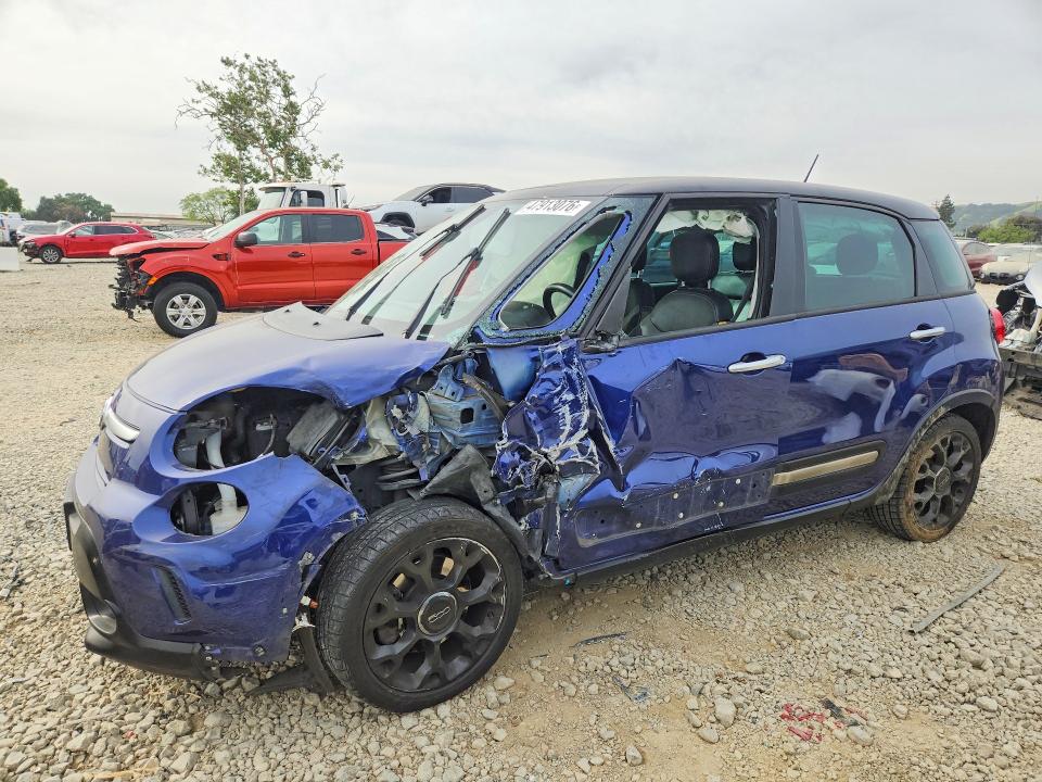 2015 FIAT 500L — VIN ZFBCFADH0FZ036621