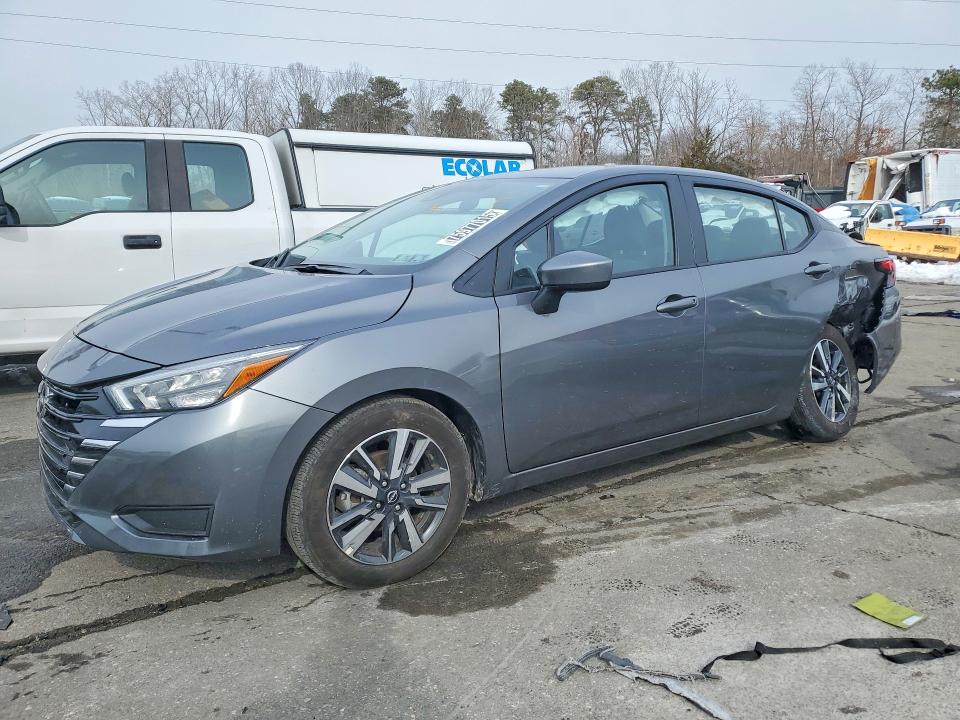 2025 NISSAN VERSA SV — VIN 3N1CN8EV5SL835702
