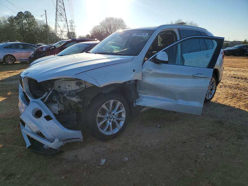 2015 BMW X5 XDRIVE3 — VIN 5UXKR0C5XF0P08477