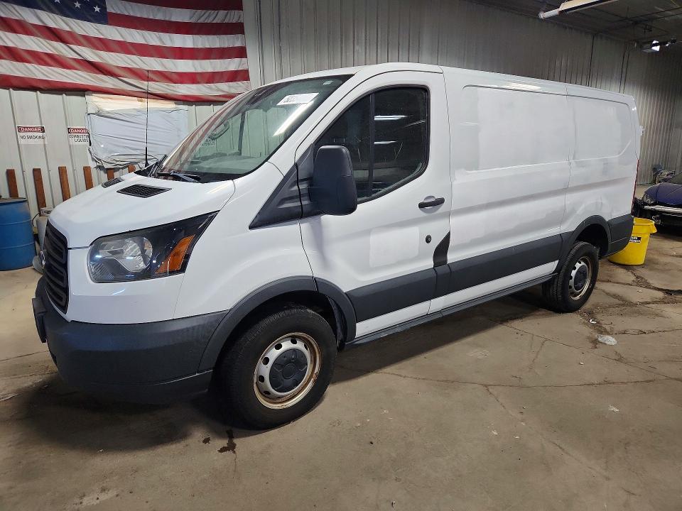 1FTYR1ZM0FKB21547