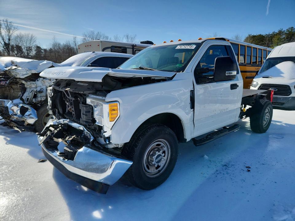 2017 FORD F250 SUPER — VIN 1FTBF2A66HED15843
