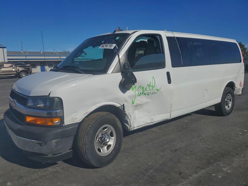 2018 CHEVROLET EXPRESS G3 — VIN 1GAZGPFG2J1259187