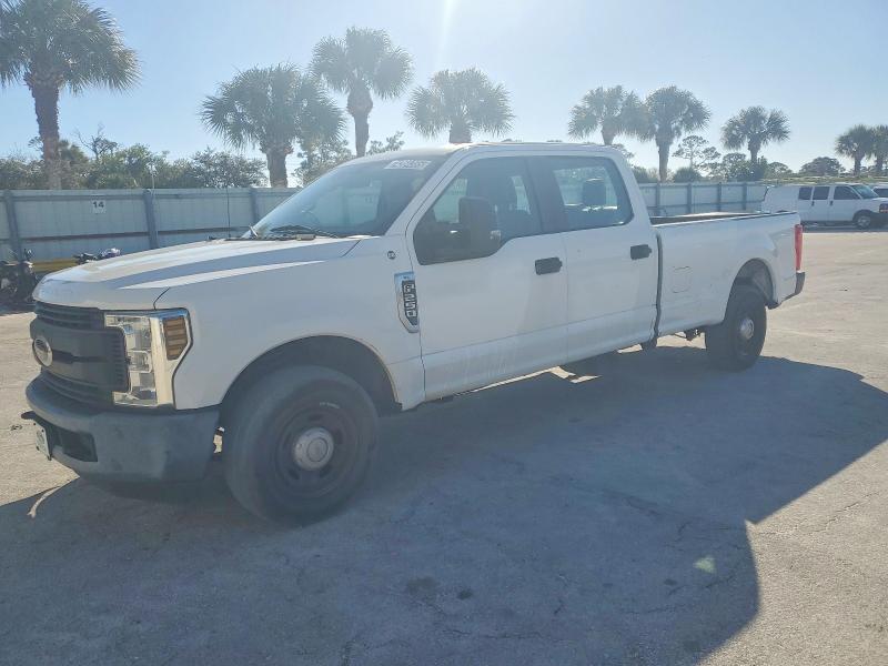 2018 FORD F250 SUPER — VIN 1FT7W2A63JEC09961