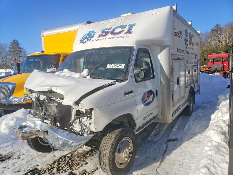 2024 FORD E450 — VIN 1FDXE4FN4RDD06176