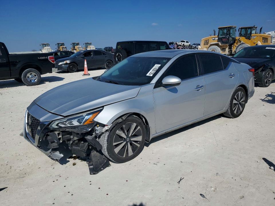2021 NISSAN ALTIMA SV — VIN 1N4BL4DV8MN420312