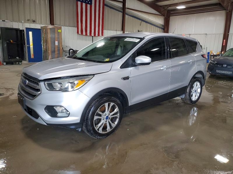 2017 FORD ESCAPE SE — VIN 1FMCU9GD4HUB98063