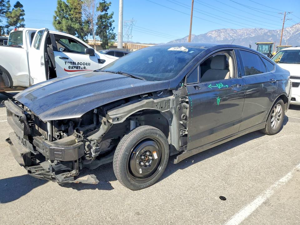 2017 FORD FUSION S — VIN 3FA6P0G76HR373361
