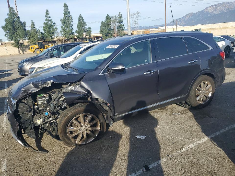 2018 KIA SORENTO SX — VIN 5XYPKDA55JG360614