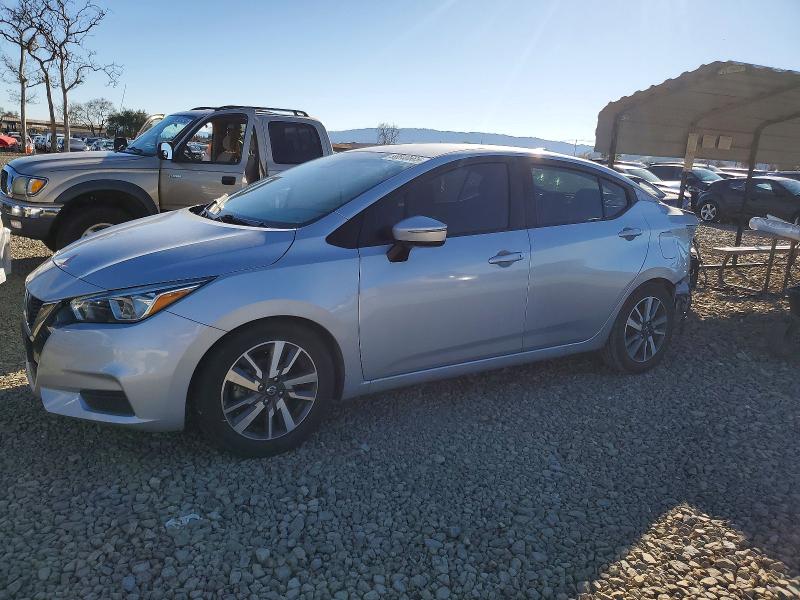 2020 NISSAN VERSA SV — VIN 3N1CN8EV4LL821209