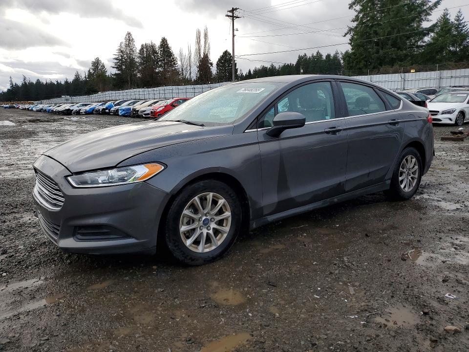 2015 FORD FUSION S — VIN 3FA6P0G74FR245844